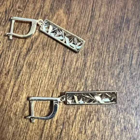 Geometric hollow pendant earrings, golden silvery color, made of copper. - Picture 3 of 4